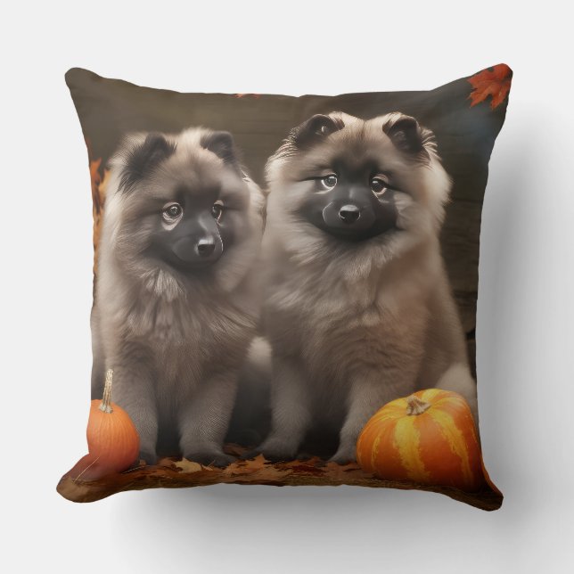 Keeshond Hund Autumn Halloween Kissen (Vorderseite)