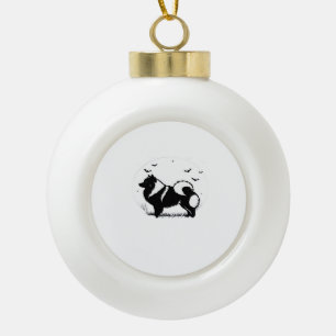Keeshond Hund � Halloween Mond Silhouette Klassisc Keramik Kugel-Ornament