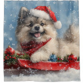 Keeshond Hund in Sledge Lass es Schnee Weihnachten Duschvorhang (Vorderseite)