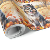 Keeshond im Herbst hinterlässt Erntedank Kunst Geschenkpapier (Rolleneckpunkt)