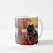 Keeshond im Herbst Leaves Fall Inspiriert Kaffeetasse (VorderseiteRechts)