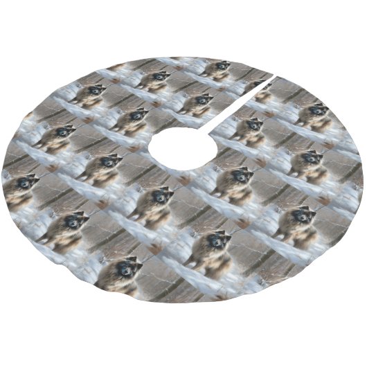 Keeshond lassen es Weihnachten schnee Polyester Weihnachtsbaumdecke (Schrägansicht)