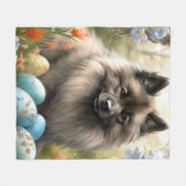 Keeshond mit Ostereiern Fleecedecke (Vorderseite (Horizontal))