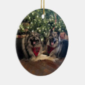 Keeshond mit Weihnachtsbaum Keramikornament (Rechts)