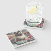 Keeshond on a Paddle: Ein Landschaftliches Abenteu Steinuntersetzer (Seitenansicht)