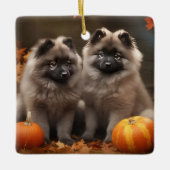 Keeshond Puppy Autumn Delight Pumpkin Keramikornament (Vorderseite)