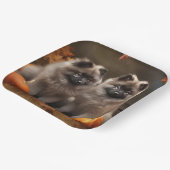 Keeshond Puppy Autumn Delight Pumpkin Pappteller (Gewinkelt)