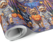 Keeshond Trick-or-Treating in Halloween-Kostümen Geschenkpapier (Rolleneckpunkt)