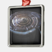 Kegel-Muschel Silbernes Ornament (Links)