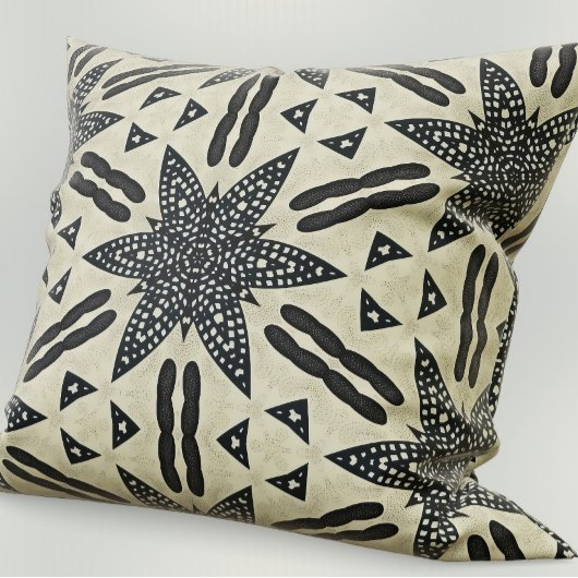 Keiko Echo - Tribal Inspiriert Kissen