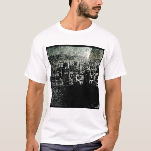Keilförmiges Skript T-Shirt (Vorderseite)