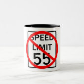 Kein 55 MPH-Höchstgeschwindigkeits-Zeichen Zweifarbige Tasse (Mittel)