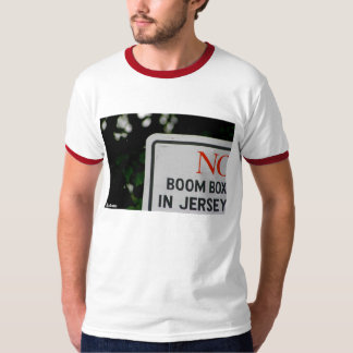 "Kein Boom-Kasten im Jersey" - Wecker-T-Shirt T-Shirt