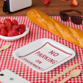 Kein Parken auf dem Straßenverkehrszeichen Pappteller