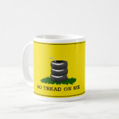 Kein Schritt auf mir - Tasse (Vorderseite Links)