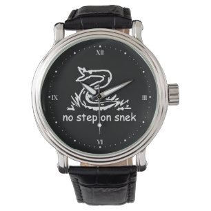 Kein Schritt auf snek memes Gadsden-Parodie Armbanduhr