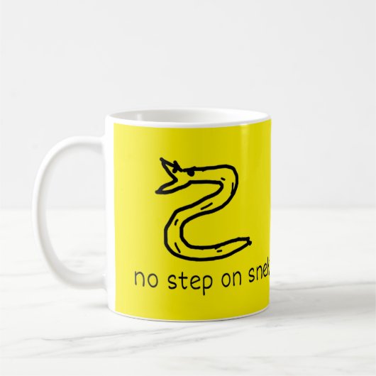 Kein Schritt auf Snek Tasse (Links)