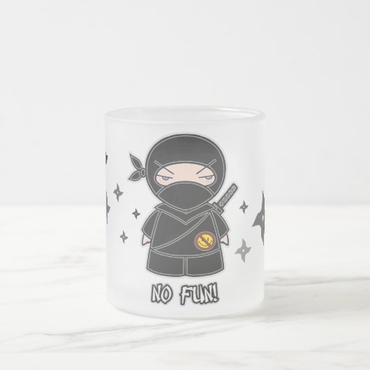 Kein Spaß! Ninja mit Shurikens Tasse (Mittel)