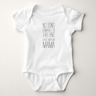 Keine Anleihe im Vergleich zu meiner Mutter Baby Strampler