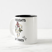 Keine Gedanken nur Vibes Zweifarbige Tasse (Vorderseite Links)