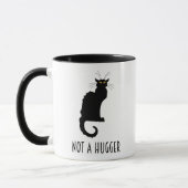 Keine hässlichere, vor antisoziale Gewalt stehende Tasse (Links)