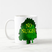 Keine Kernwaffen mit der grünen Baum-Kaffee-Tasse Tasse (Links)