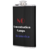 Keine Konzentrationslager in Amerika Flachmann (Links)