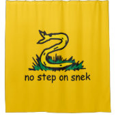 Keine Schritte auf snek memes Gadsden parody SnekR Duschvorhang (Vorderseite)