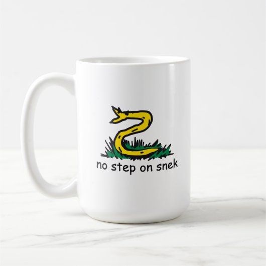 Keine Schritte auf snek memes Gadsden parody SnekR Kaffeetasse (Links)