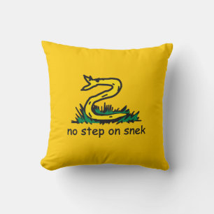 Keine Schritte auf snek memes Gadsden parody SnekR Kissen