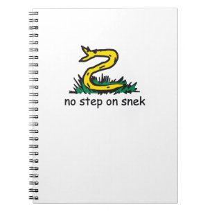 Keine Stufe auf Snek-Memes Gadsden-Parodie SnekRig Notizblock