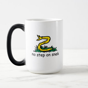 Keine Stufe auf Snek-Memes Gadsden-Parodie SnekRig Verwandlungstasse