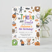 Keine Tricks nur Leckereien Halloween einladen. Einladung (Stehend Vorderseite)