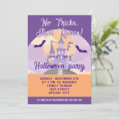 Keine Tricks nur Leckereien Spooky Castle Hallowee Einladung (Stehend Vorderseite)