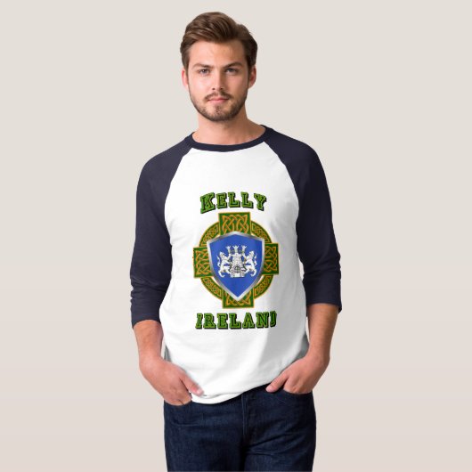 Kelly/O'Kelly Irish Shield mit keltischem Kreuz T-Shirt (Vorne ganz)