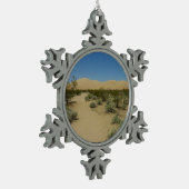 Kelso Dunes im Mojave Nationalpark Schneeflocken Zinn-Ornament (Links)