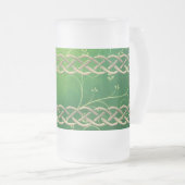 Keltische Grünknochen und Blätter Mattglas Bierglas (VorderseiteRechts)