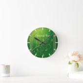 Keltische Grünknochen und Blätter Runde Wanduhr (Zuhause)