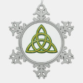 Keltischer Dreiheit Knoten oder Triquetra Schneeflocken Zinn-Ornament (Vorderseite)