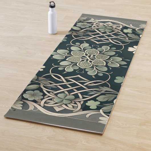 Keltischer Kleeblatt-Blumenanhänger Yogamatte (Beispiel)