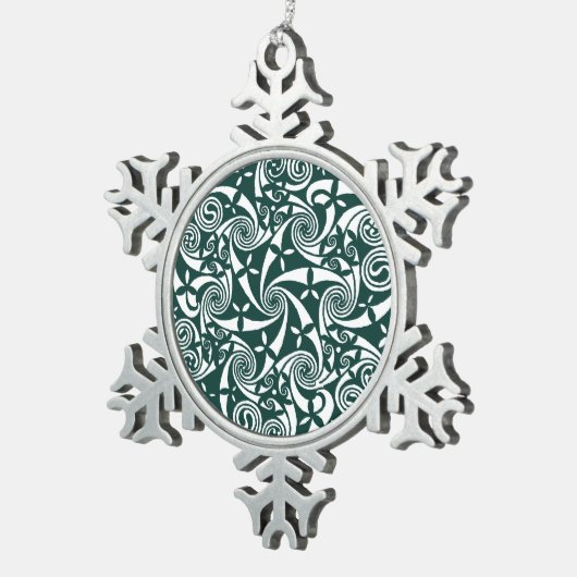 Keltisches Knoten-Medaillon-runder Entwurf, Schneeflocken Zinn-Ornament (Rechts)