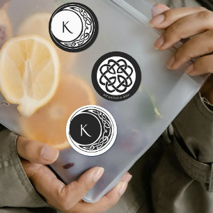Keltisches Knotenmuster-Mondkreis-Monogramm Schwar Etiketten