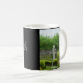 Keltisches Kreuz im Kirchhof, Glaube Kaffeetasse (VorderseiteRechts)