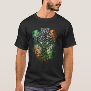 keltisches Kreuz mit irischen Flaggenfarben T-Shirt