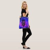 Keltisches Uhuniversum Tasche (Am Model)