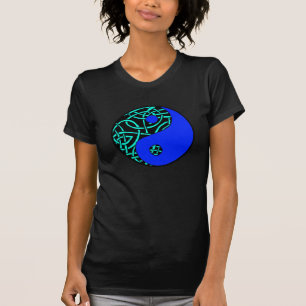 Keltisches yin Yang-T-Shirt (aquamarin und blau) T-Shirt