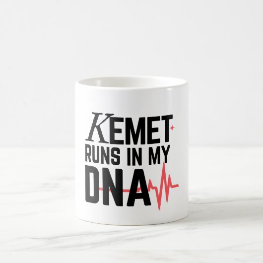 Kemet Runs in My DNA | Kaffeetasse (Mittel)