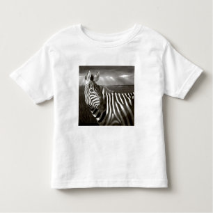 Kenia. Schwarz & Weiß von Zebra und schlicht. Kleinkind T-shirt