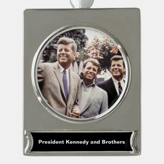Kennedy Brothers, Präsident John, Robert & Ted Banner-Ornament Silber (Vorderseite)