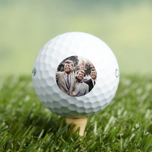 Kennedy Brothers, Präsident John, Robert & Ted Golfball (Insitu T-Shirt)